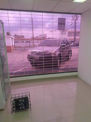 Imagen 7 de 9 de Venta De Consultorio Médico En Las Quintas Naguanagua - Inmobiliaria Maggi 1435