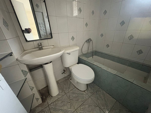 Departamento En Venta De 2 Dorm. En San Bernardo