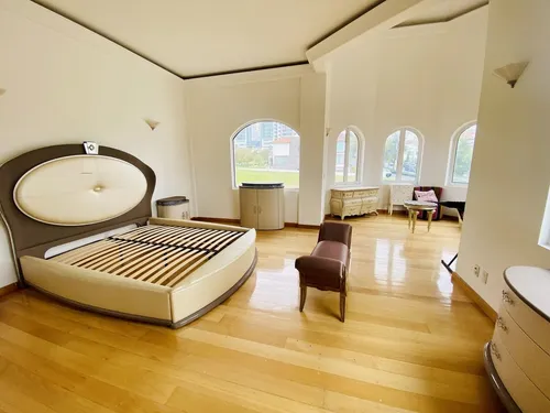 Espectacular Casa En Venta En Interlomas En Cerrada Con Vigilancia