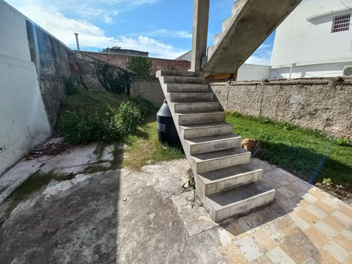 2 Locales Y Dpto Con Fondo + Dptos A Terminar En Planta Alta