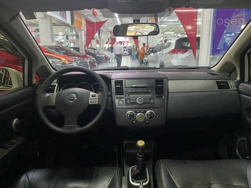 Nissan Tiida Tiida 1.8 SL 16V FLEX 4P MANUAL