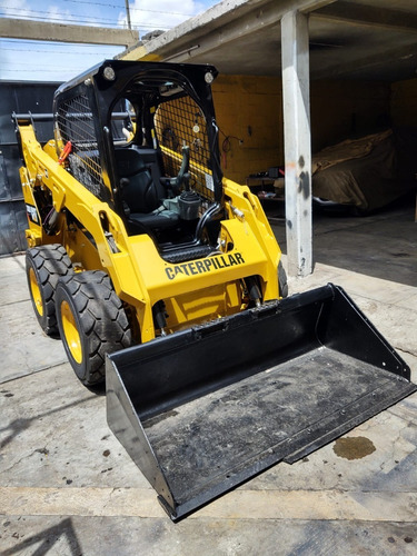 Imagen 2 de 15 de Minicargador Caterpillar 242d Año 2016