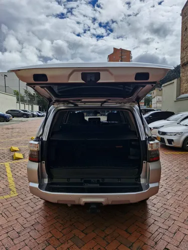 Toyota 4Runner 4.0 Sr5