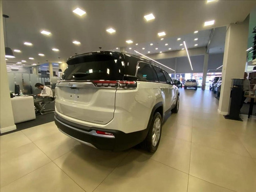 Jeep Commander 1.3 Longitude 5L Turbo Flex Aut. (T270) 5-P