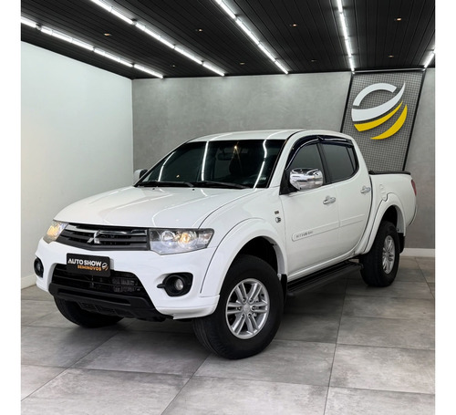 Mitsubishi L200 Triton 3.5 HPE 4X4 CD V6 24V FLEX 4P AUTOMÁTICO