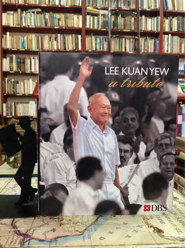 Tributo A Lee Kuan Yew - En Inglés - Dirigente Político