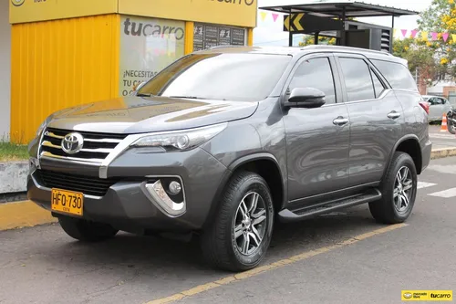 Toyota Fortuner 2.7 SRV