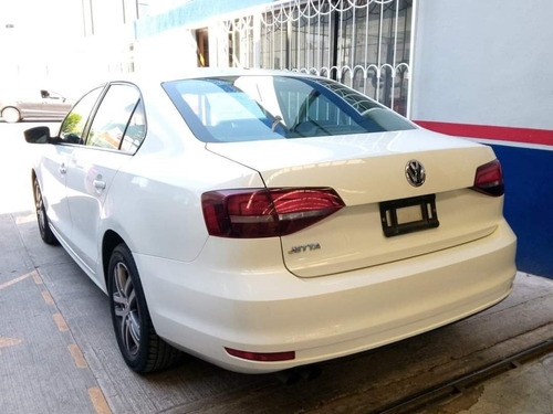 Volkswagen Jetta 2.5 Trendline Tiptronic At 2018