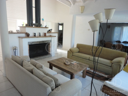 Imagen 4 de 30 de Punta Del Este, Rincon Del Indio, Brava, 3 Dormitorios Y Piscina.