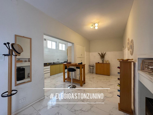 Venta De Casa Céntrica En Mercedes B