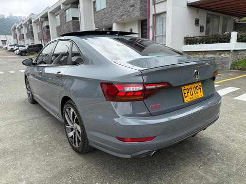Volkswagen Jetta Vi 2.0 Gli