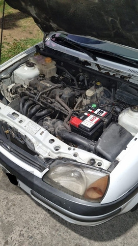 Imagen 8 de 8 de Ford Fiesta 2000 1.6 Lx Aa