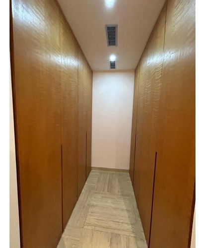 En Alquiler Lujoso Apartamento En Lomas De Las Mercedes