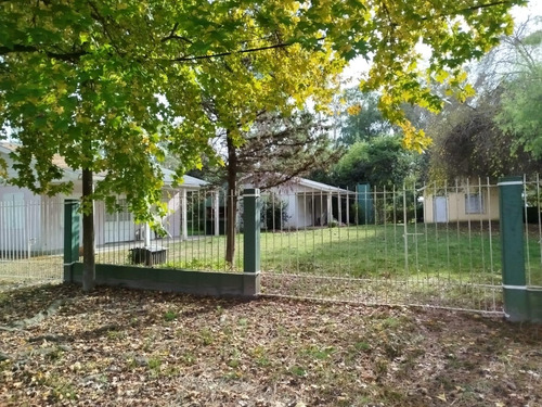Dos Terrenos Con Vivienda En Venta, En Balneario Santa Ana, Uruguay