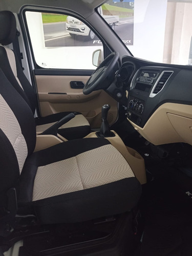 Imagen 15 de 21 de Lifan Mamut Cabina Simple Dual