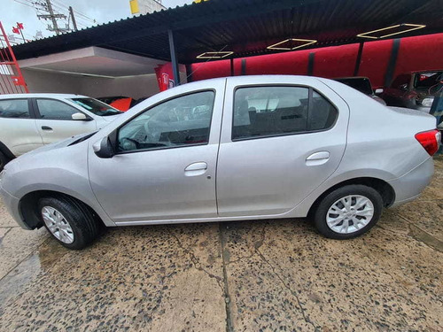Imagem 3 de 15 de Renault Logan Zen 1.6 2021 - Semi-zero - Confira