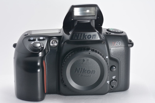 Câmera Analógica Nikon N60 (corpo) Padrão Colecionador