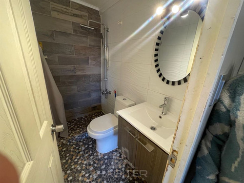 Casa En Venta De 4 Dorm. En Curicó