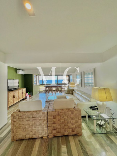 Imagen 3 de 24 de Alquiler Anual Apartamento 3 Dormitorios + Dep.servicio Con Vista Al Mar