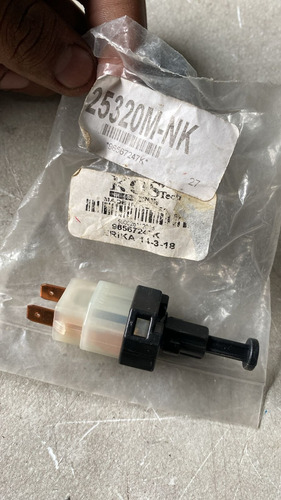 Bulbo Sensor Pedal Freno Stop Para Pontiac Matiz 04-05