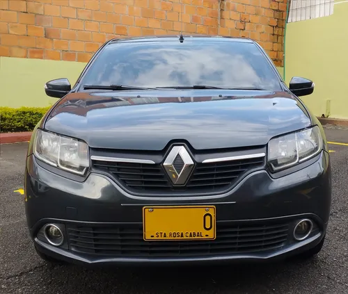 Renault Logan 1.6 Expression / Life +