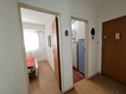 Departamento 2 Ambientes A La Calle