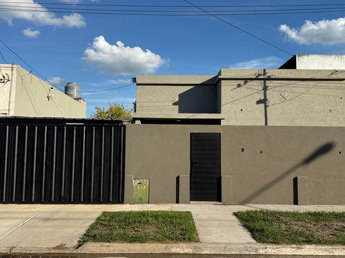 Casa En Venta En El Barrio El Quinto