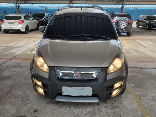 Fiat Idea 2014 Adventure 1.8 / 16 V