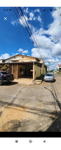 Vendo Linda Casa No Lúcio Costa, Com Duas Kitnet No Lote.