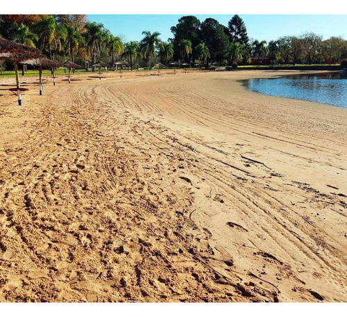 Imagen 8 de 8 de Casa A Reciclar Con Vista Al Golf - Náutico Escobar Cc