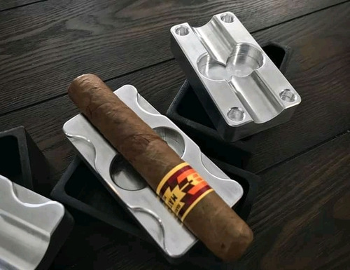 Posapuros Luxury Ashtrays / Cenicero