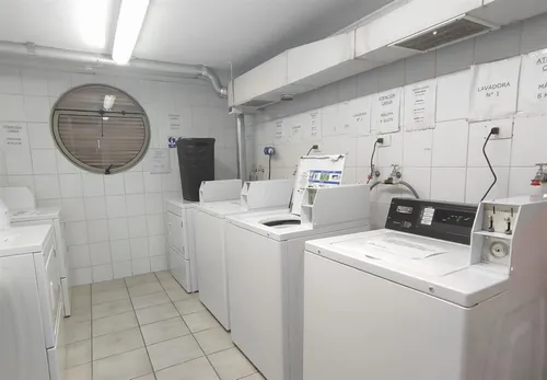 Ambplio Departamento Arriendo De 2 Dorm. En Santiago