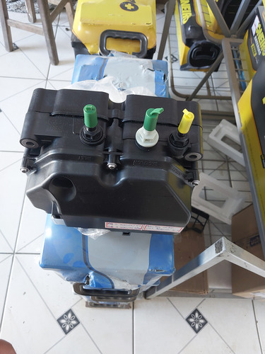 Bomba De Arla Denoxtronic 24v 2.2 Para Vw Man E Volare