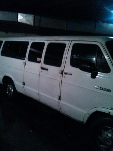 Imagen 7 de 12 de Dodge Ram Van Ram Van B-350