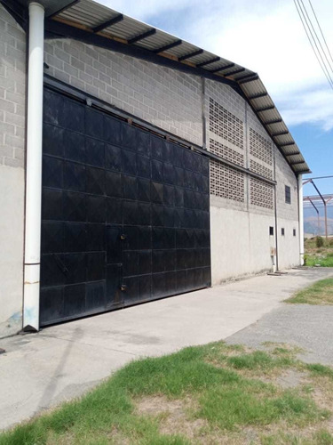 Se Alquila Galpón Avda Aragua