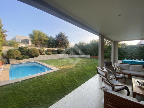 Excelente, Casa En Venta De 3 Dorm Y Serv. Chamisero, Colina