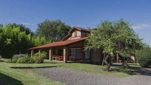 Complejo De Cabañas En Santa Rosa De Calamuchita