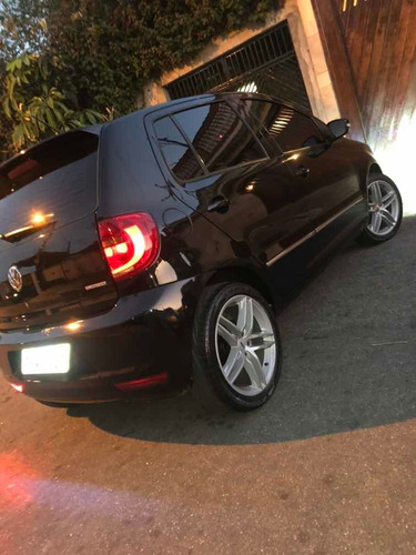 Volkswagen Fox 2014 1.0 12v Bluemotion Total Flex 5p