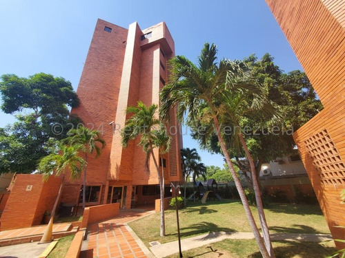 Apartamento En Venta En Maracaibo Av Universidad Edw Mls #24-23497