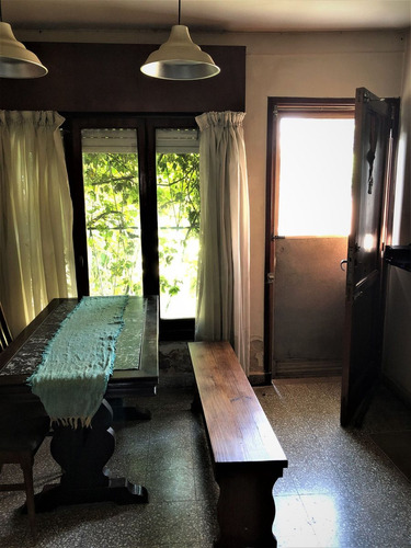 Venta Casa 4 Amb Parq, Pil Y Loc. Com Bella Vista!