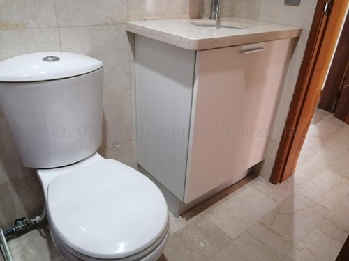 Venta De Apartamento En El Morro Frente Al Mar