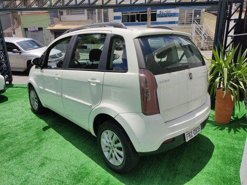 Fiat Idea 2014 1.4 Attractive Flex 5p