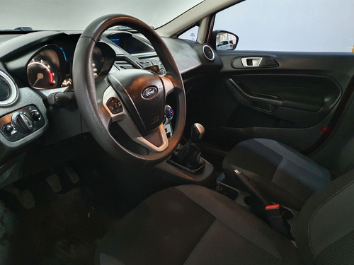 Imagen 8 de 17 de Ford Fiesta 1.6 S Plus Jdg