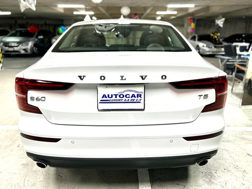 Volvo S60 2.0 T5 Momentum At