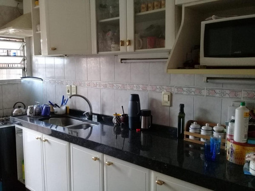 ¡preciosa Casa, 3 Dormitorios, Gran Terraza Con Parrillero, Jardín, Garaje, Para Entrar!