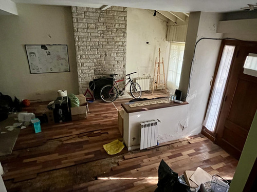 Imperdible Casa A Refaccionar O Demoler En La Lucila, Vicente Lopez, A Metros Del Centro Comercial.