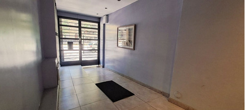 Venta Monoambiente C/balcón Y Parrilla Al Frente