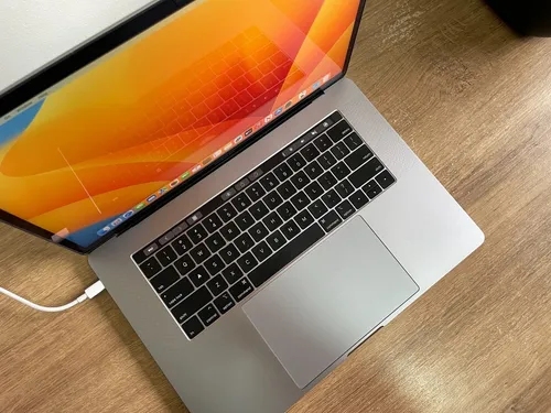 Macbook Apple Macbook Pro Intel Core i7 7ª Geração 16GB de