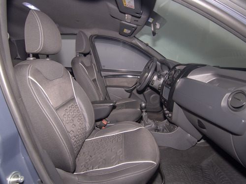 Renault Duster Oroch 2.0 Outsider Plus