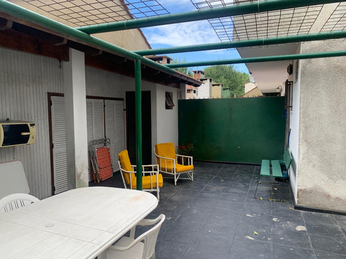 Gran Dúplex Con Amplio Patio En Costa Azul
